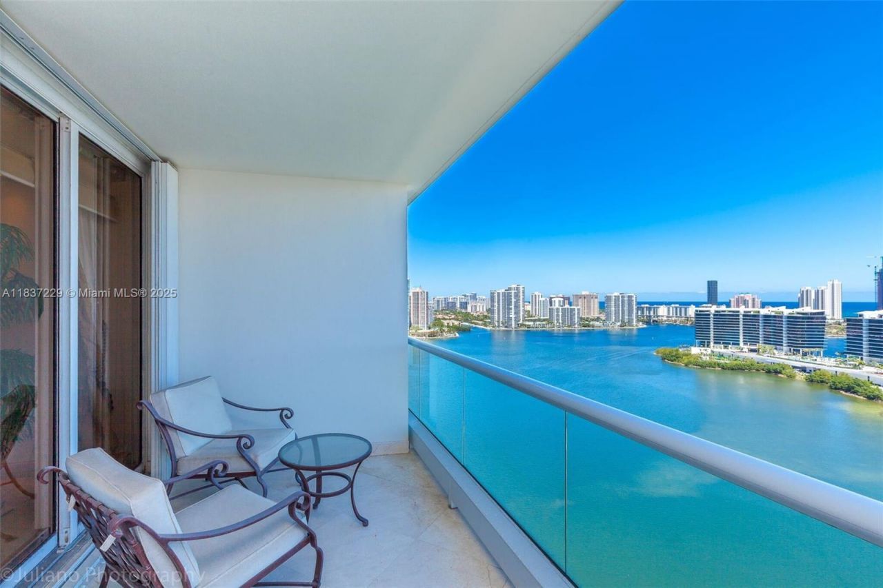 7000 Island Blvd, Unit 2504, Aventura, FL 33160 Photo