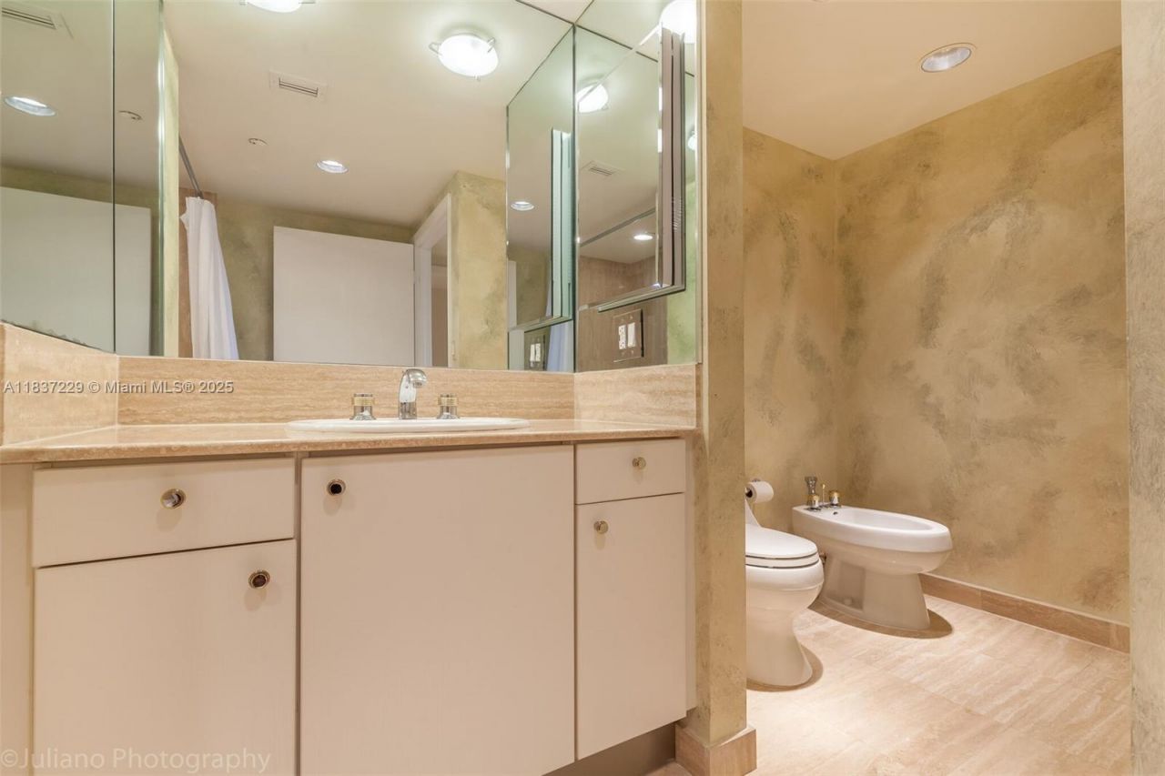 7000 Island Blvd, Unit 2504, Aventura, FL 33160 Photo