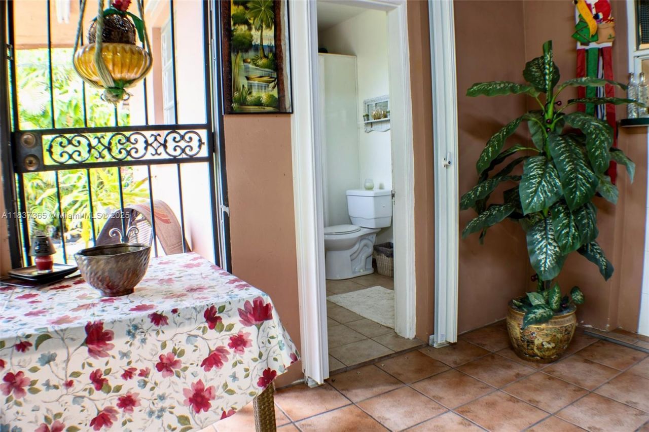 3310 SW 106th Ave, Miami, FL 33165 Photo