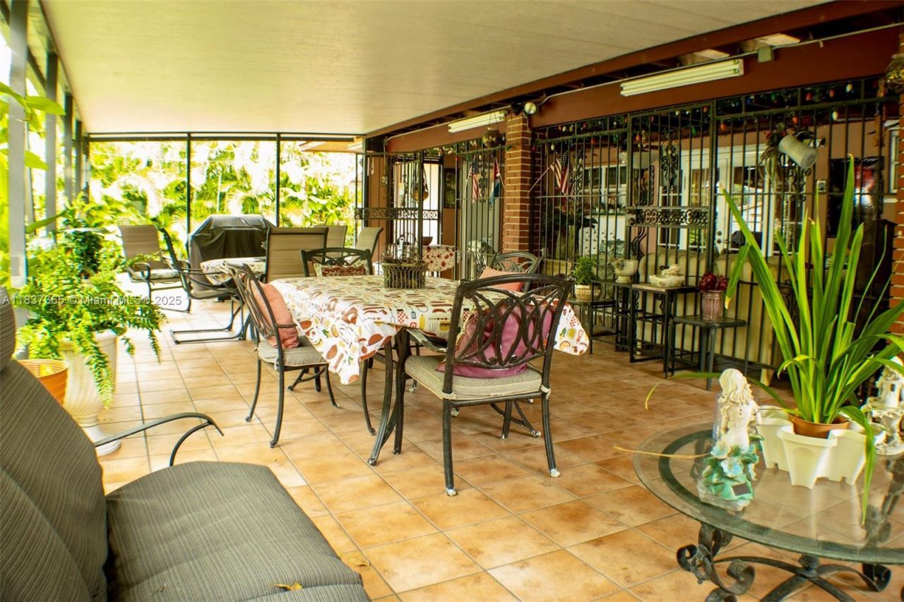 3310 SW 106th Ave, Miami, FL 33165 Photo