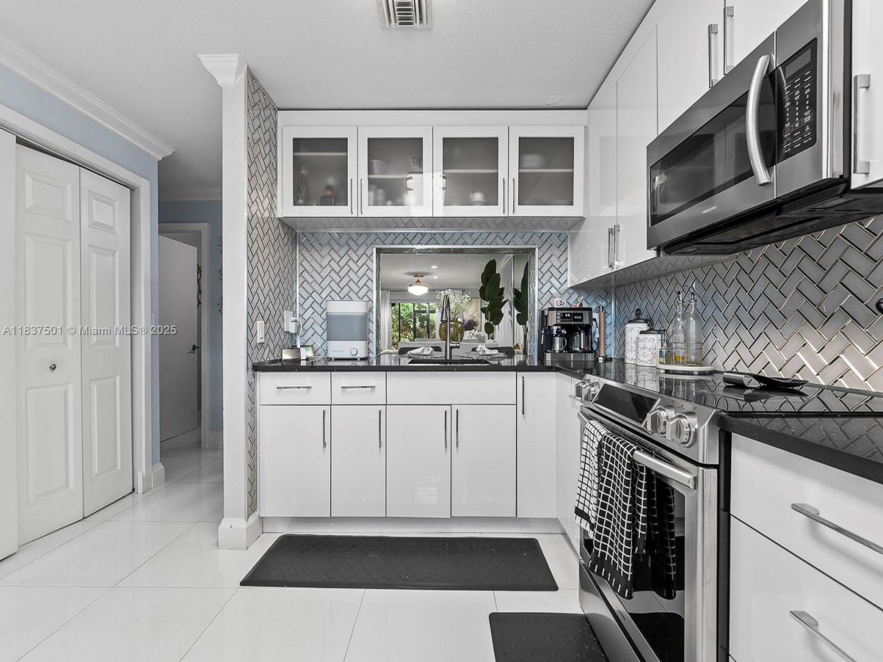 10942 W Sample Rd, Unit E1, Coral Springs, FL 33065 Photo