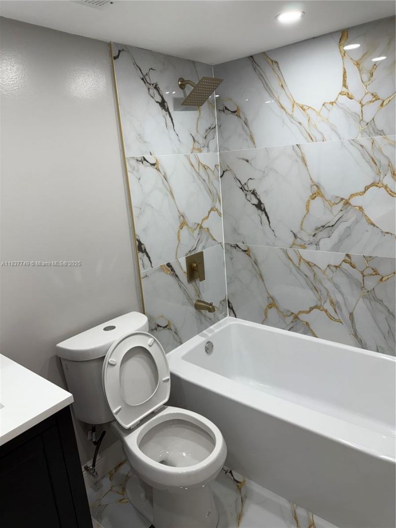 600 NW 214th St, Unit 105, Miami Gardens, FL 33169 Photo