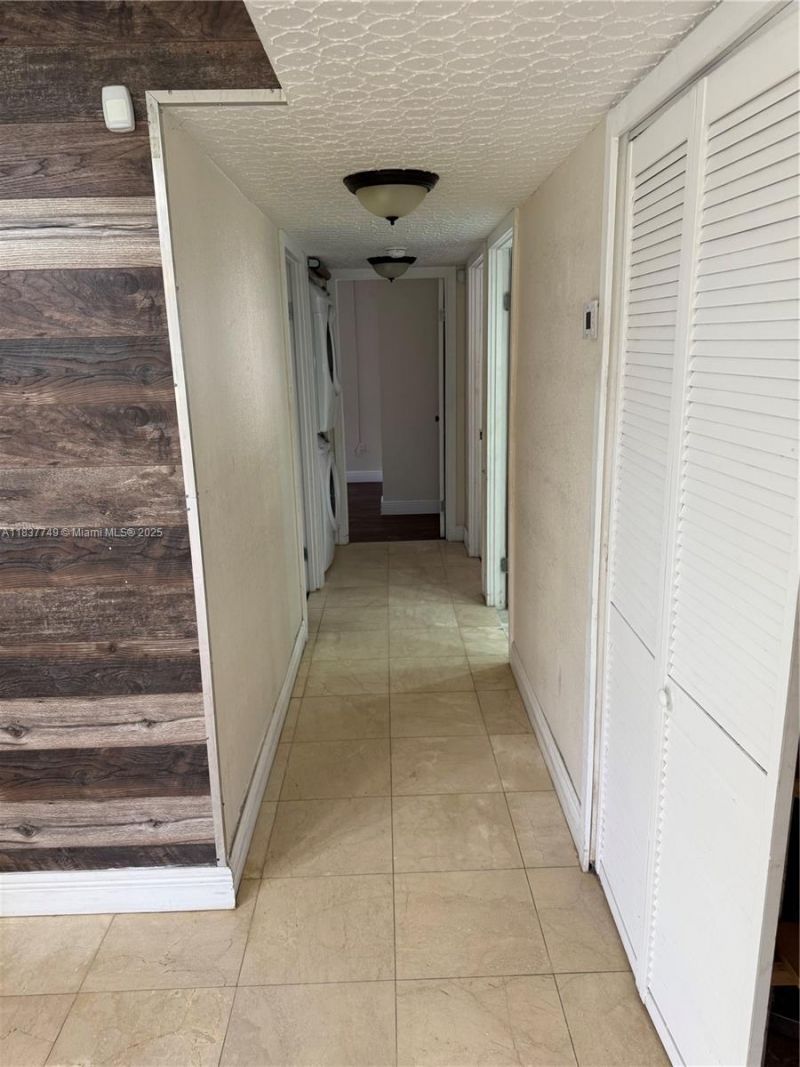 600 NW 214th St, Unit 105, Miami Gardens, FL 33169 Photo