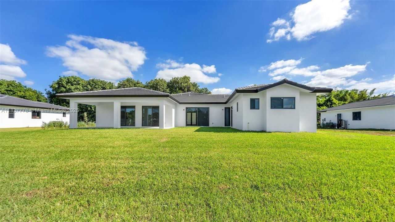 23120 SW 154 Ct, Miami, FL 33170 Photo