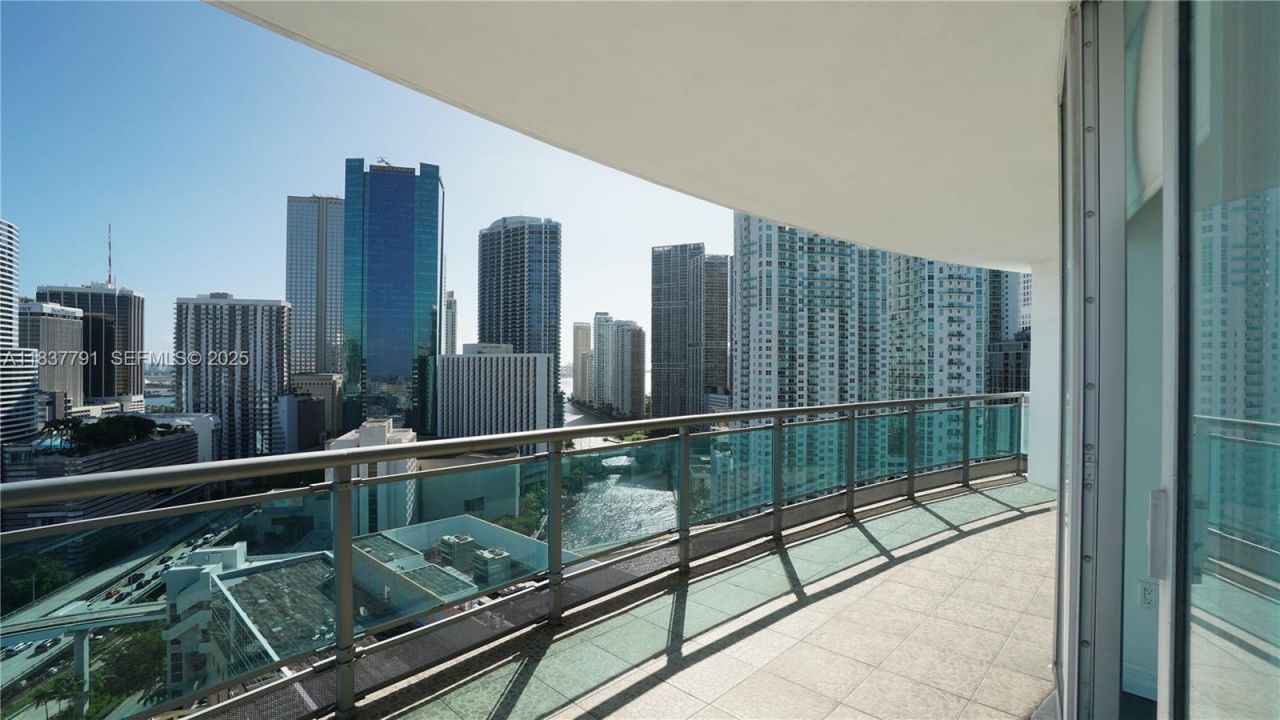 350 S Miami Ave, Unit 2401, Miami, FL 33130 Photo