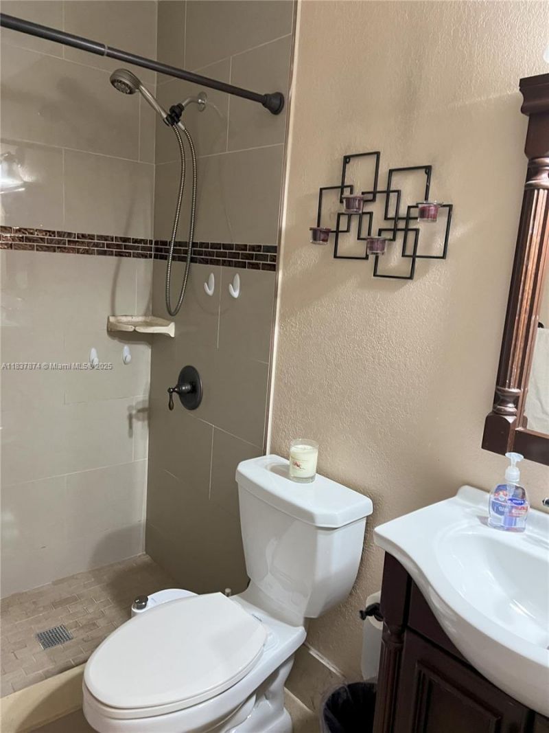 12554 SW 211th Ter, Miami, FL 33177 Photo