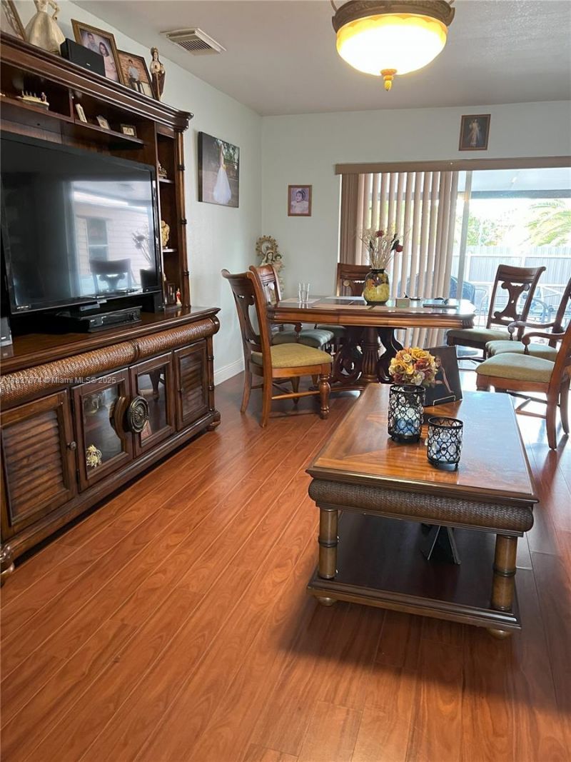 12554 SW 211th Ter, Miami, FL 33177 Photo