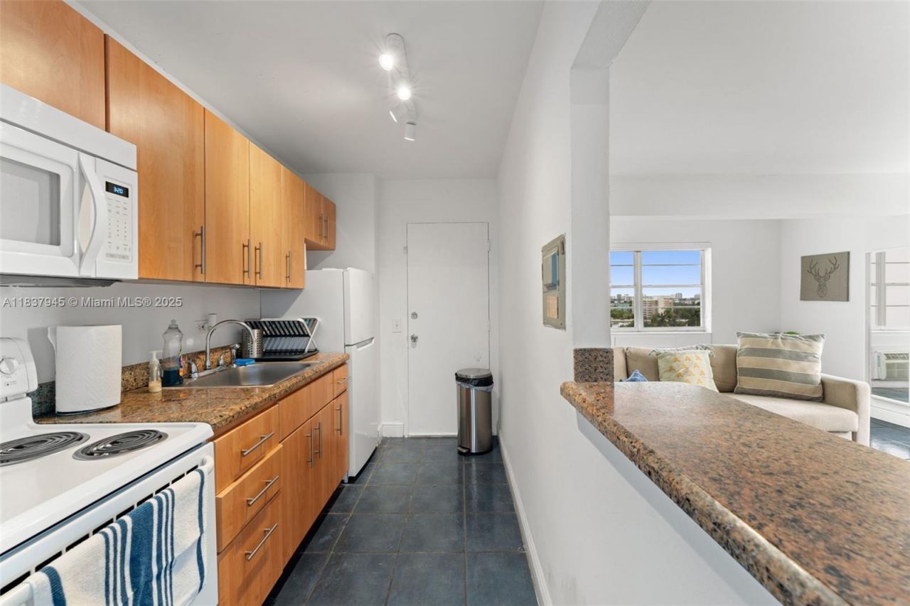 7904 West Dr, Unit 901, North Bay Village, FL 33141 Photo