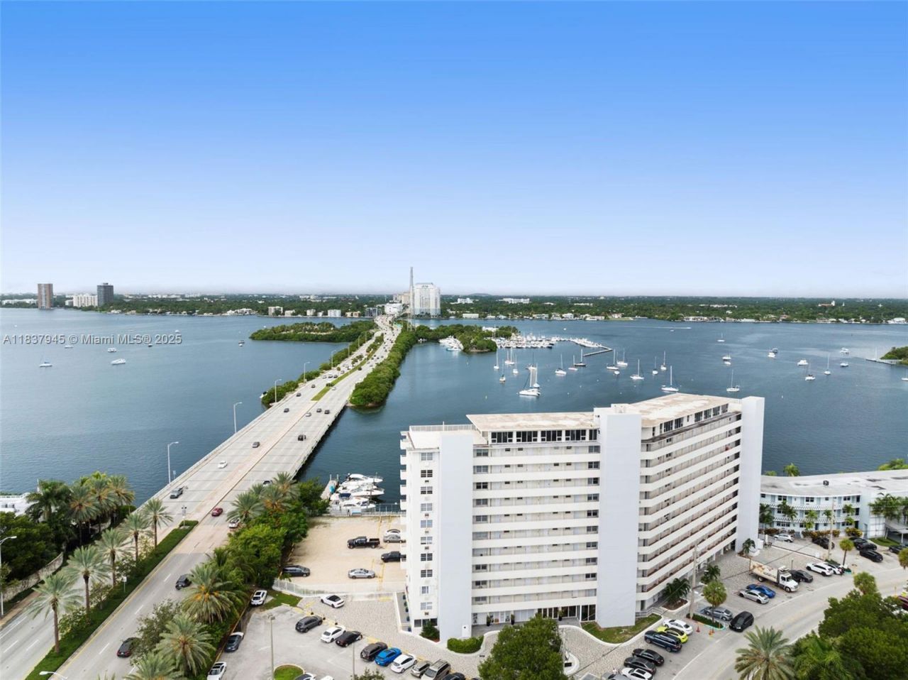 7904 West Dr, Unit 901, North Bay Village, FL 33141 Photo