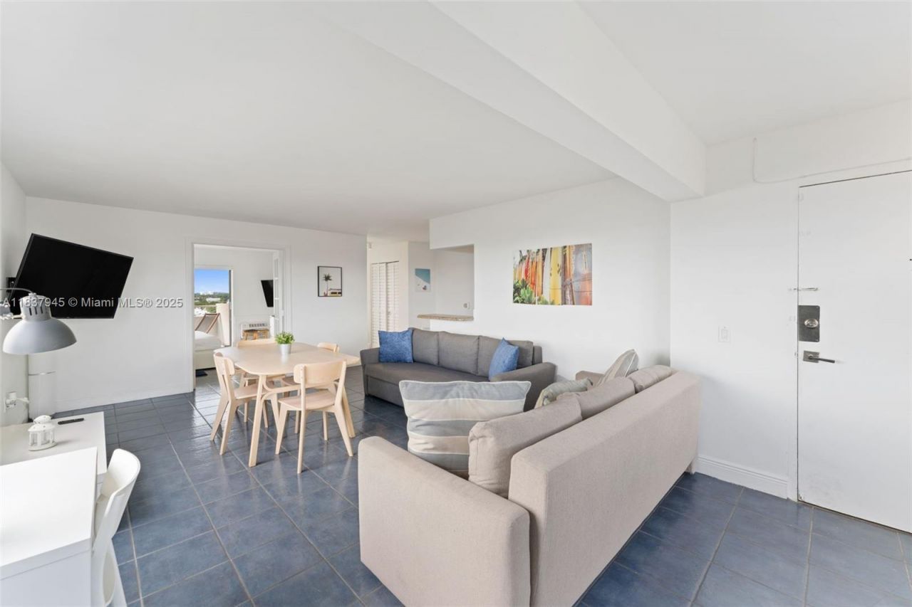 7904 West Dr, Unit 901, North Bay Village, FL 33141 Photo