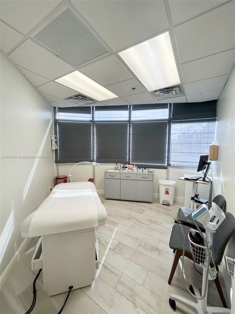 Please Call For Address, Unit 400, South Miami, FL 33143 Photo