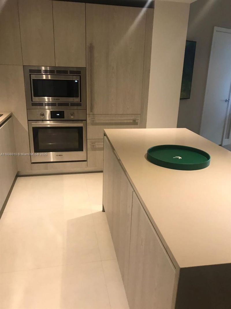 4111 S Ocean Dr, Unit 3105, Hollywood, FL 33019 Photo