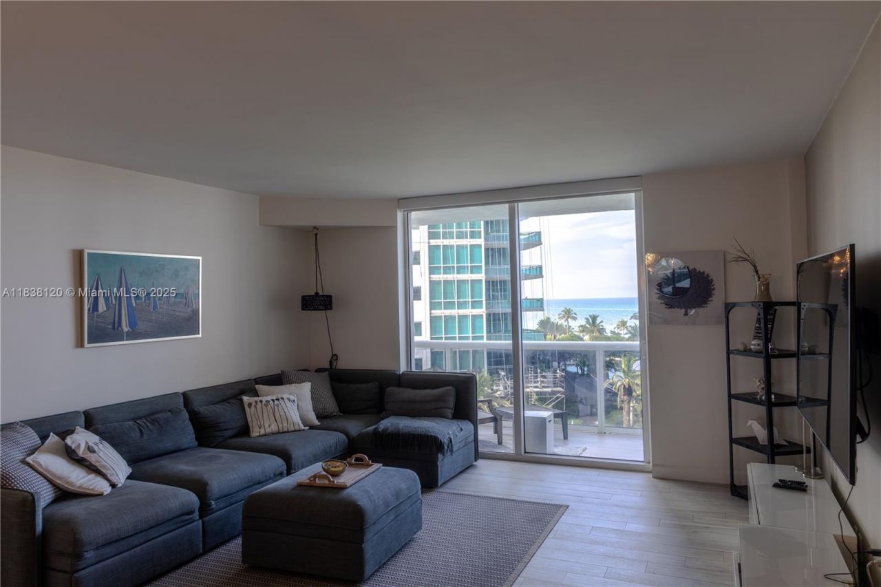 10275 Collins Ave, Unit 634, Bal Harbour, FL 33154 Photo