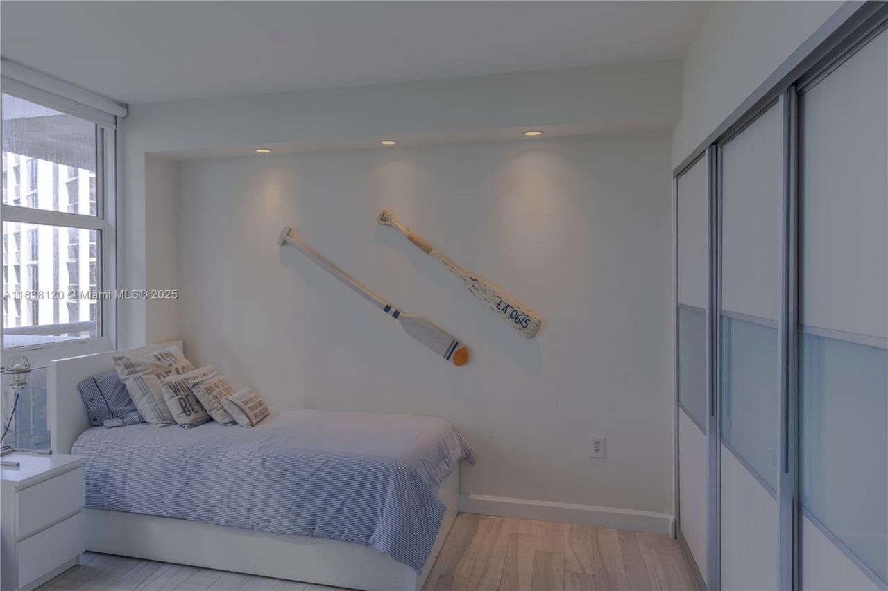 10275 Collins Ave, Unit 634, Bal Harbour, FL 33154 Photo