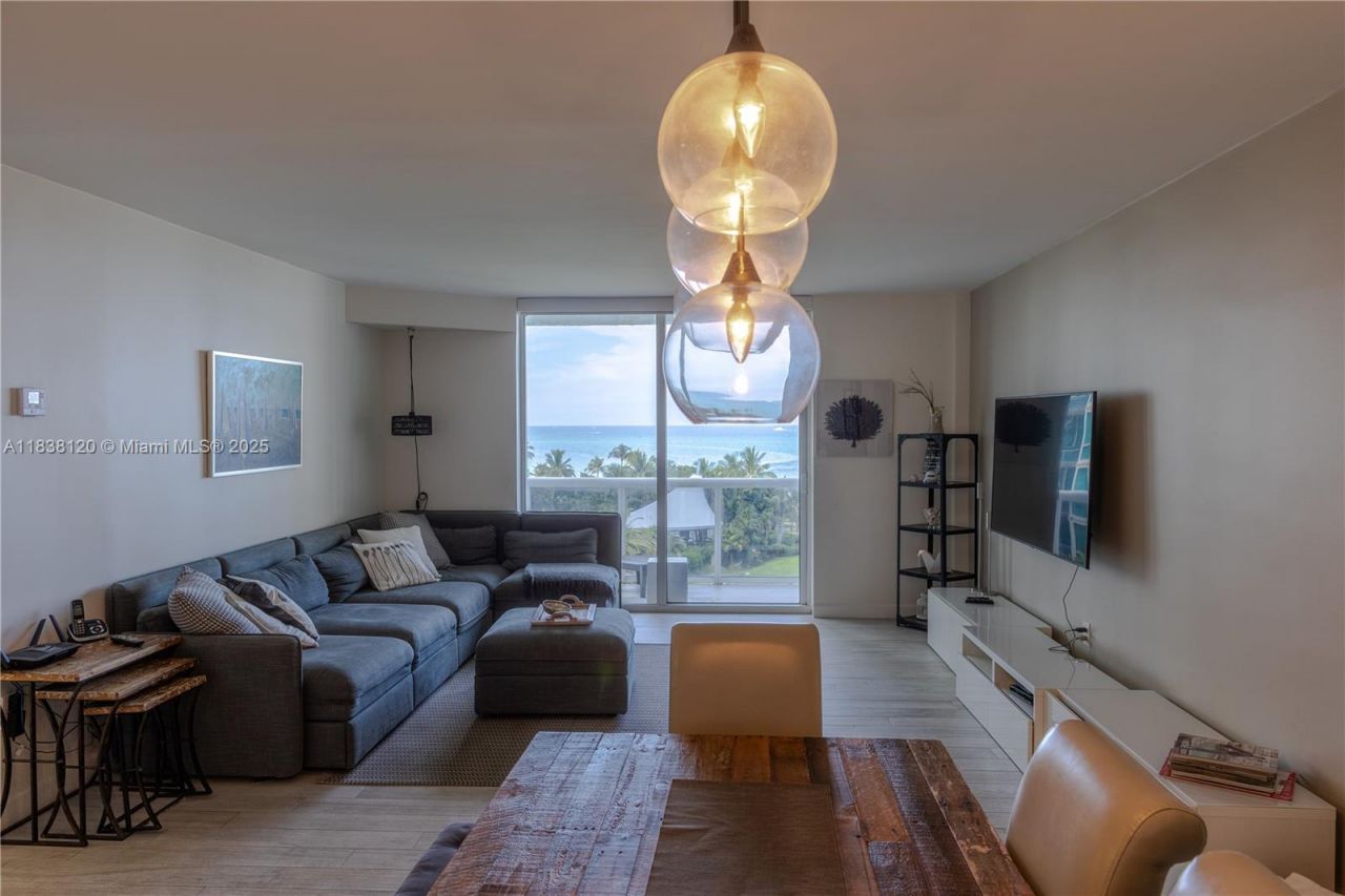 10275 Collins Ave, Unit 634, Bal Harbour, FL 33154 Photo