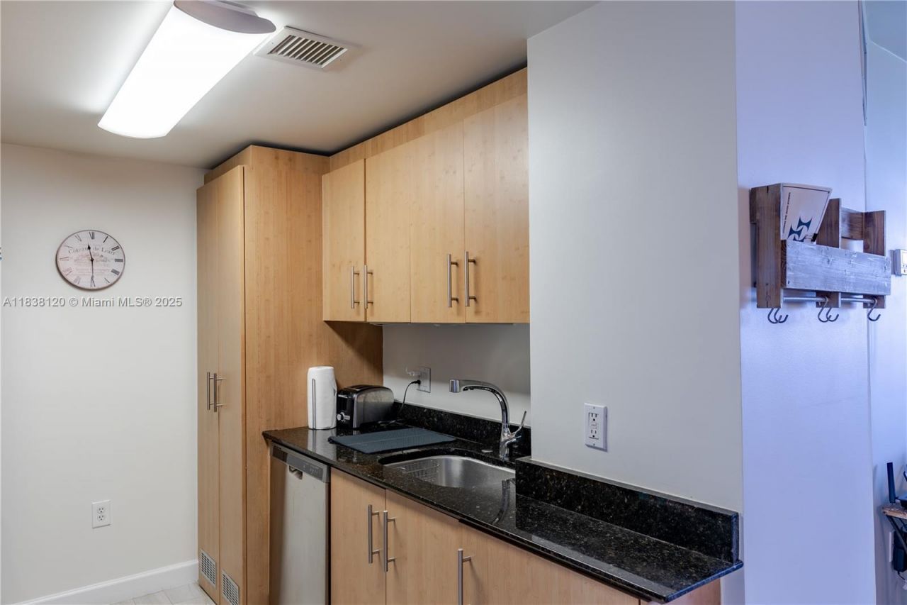 10275 Collins Ave, Unit 634, Bal Harbour, FL 33154 Photo