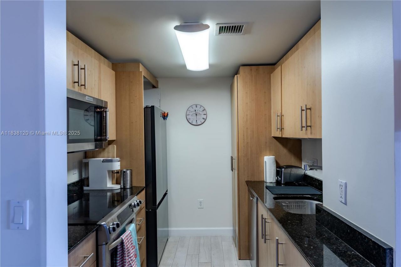 10275 Collins Ave, Unit 634, Bal Harbour, FL 33154 Photo