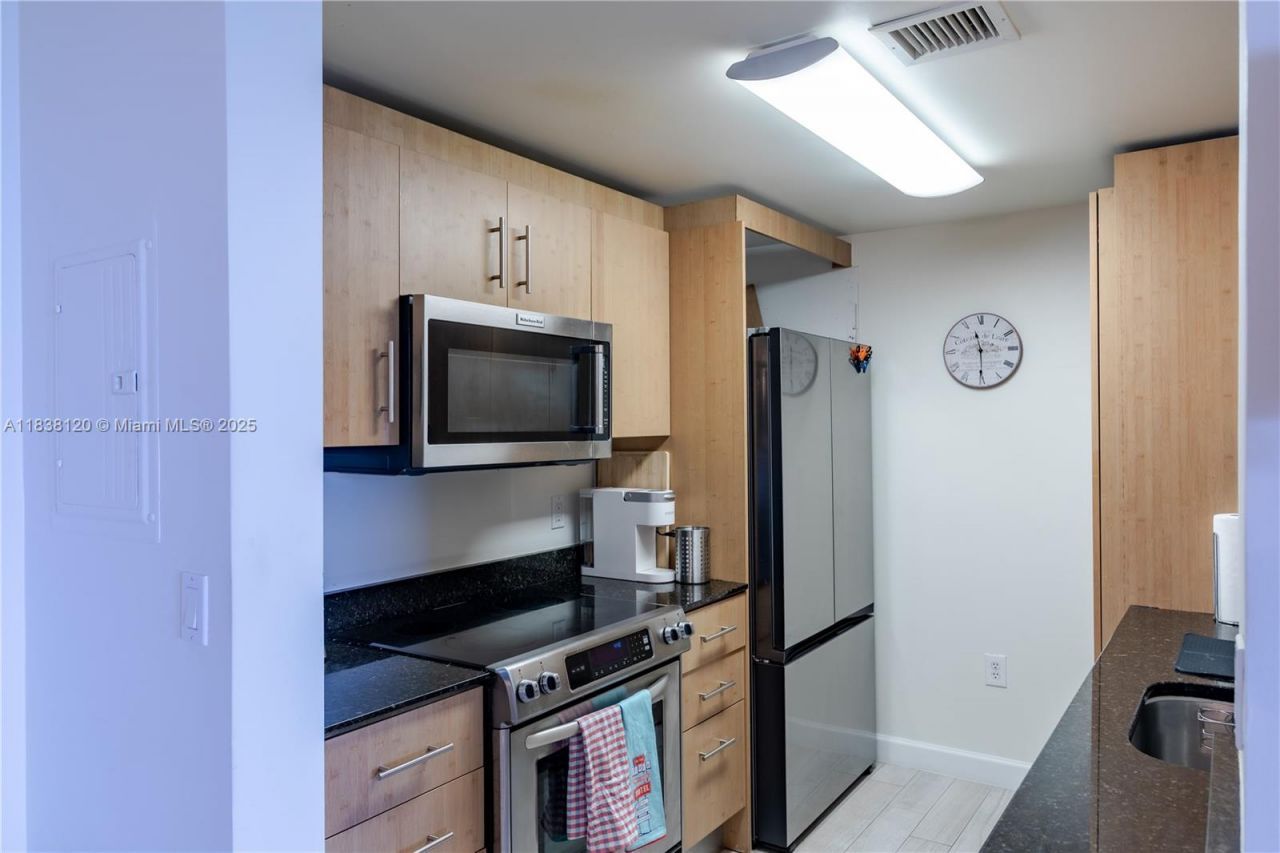 10275 Collins Ave, Unit 634, Bal Harbour, FL 33154 Photo