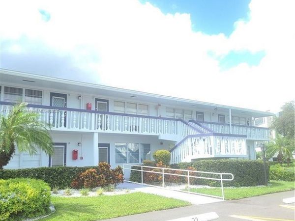 82 Oakridge G, Unit 82, Deerfield Beach, FL 33442