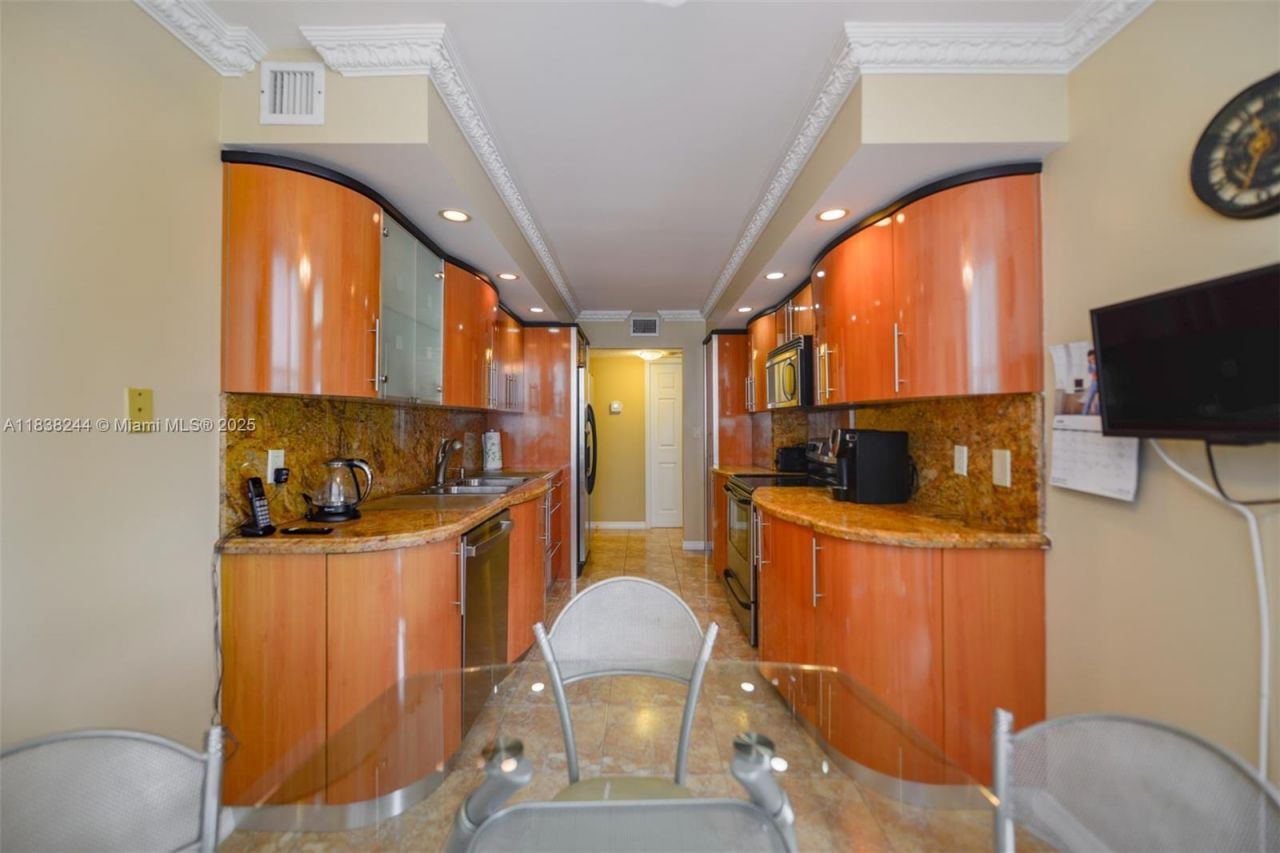 2751 S Ocean Dr, Unit 1707S, Hollywood, FL 33019 Photo