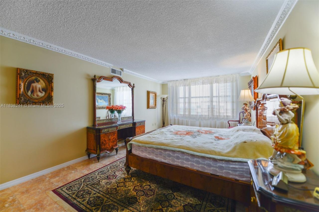 2751 S Ocean Dr, Unit 1707S, Hollywood, FL 33019 Photo