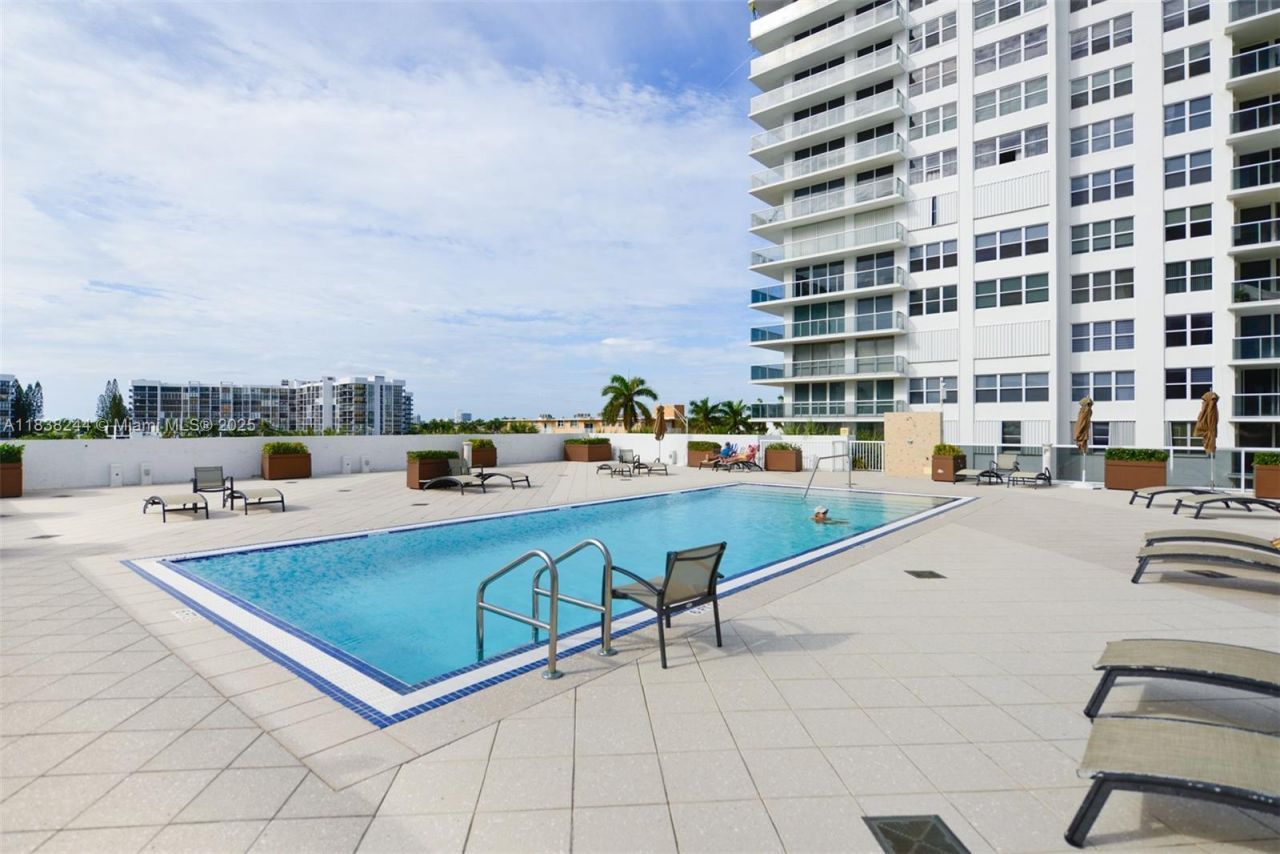2751 S Ocean Dr, Unit 1707S, Hollywood, FL 33019 Photo