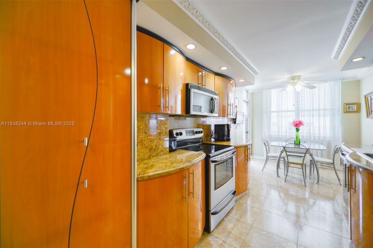 2751 S Ocean Dr, Unit 1707S, Hollywood, FL 33019 Photo