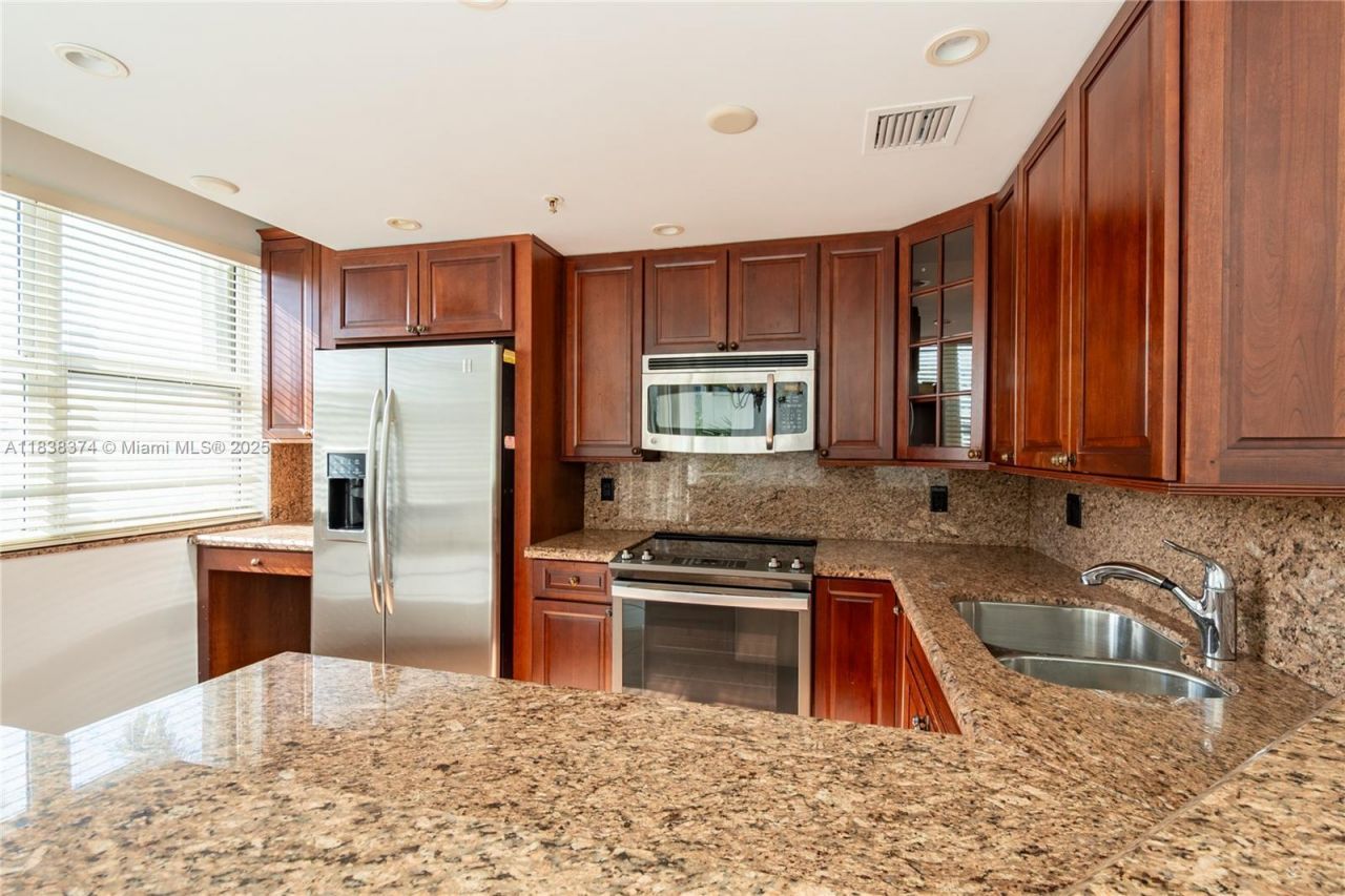 10140 W Bay Harbor Dr, Unit 201A, Bay Harbor Islands, FL 33154 Photo