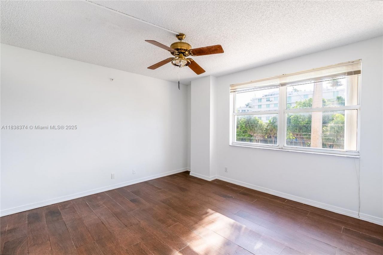 10140 W Bay Harbor Dr, Unit 201A, Bay Harbor Islands, FL 33154 Photo