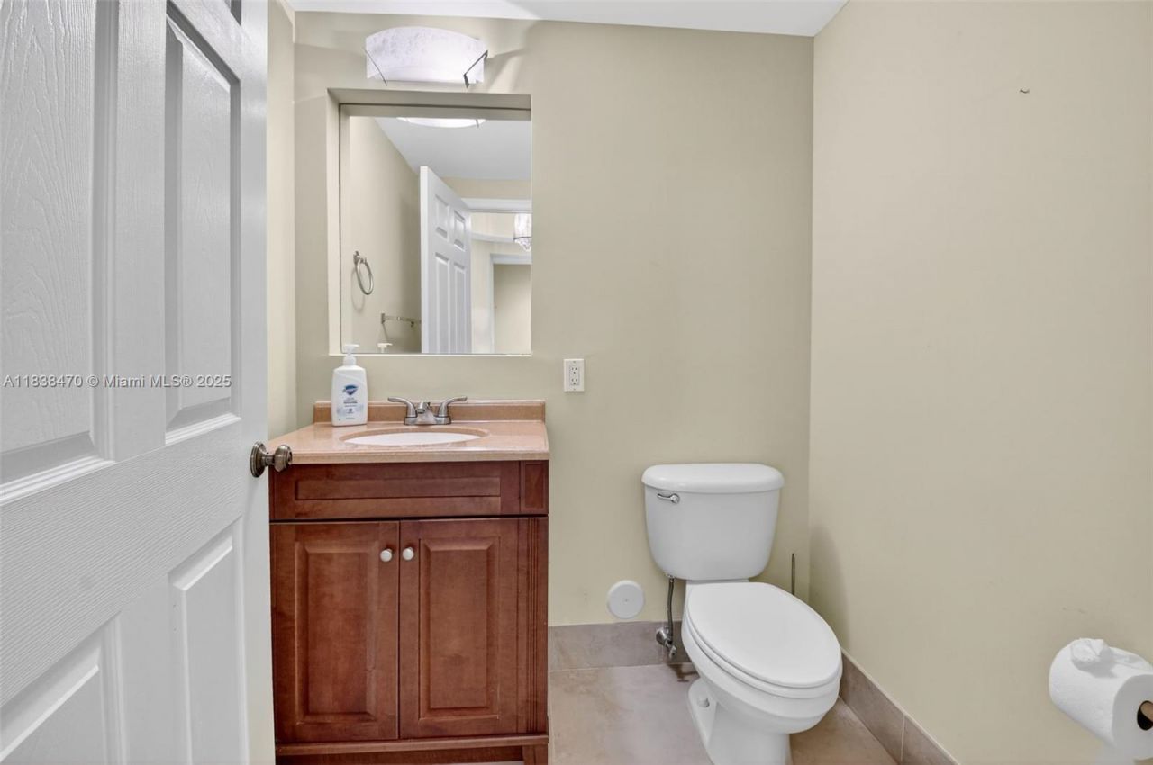 5938 Crystal Shores Dr, Unit 103, Boynton Beach, FL 33437 Photo