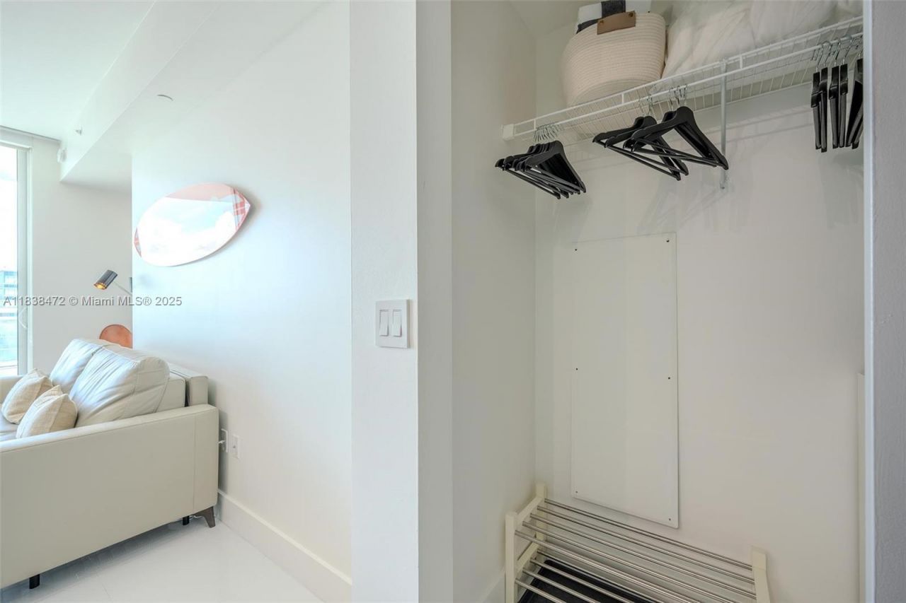 1080 Brickell Ave, Unit 3805, Miami, FL 33131 Photo