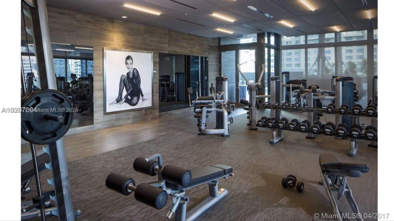 1080 Brickell Ave, Unit 3805, Miami, FL 33131 Photo