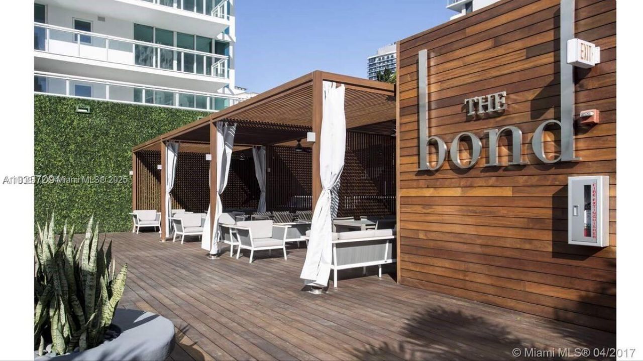 1080 Brickell Ave, Unit 3805, Miami, FL 33131 Photo