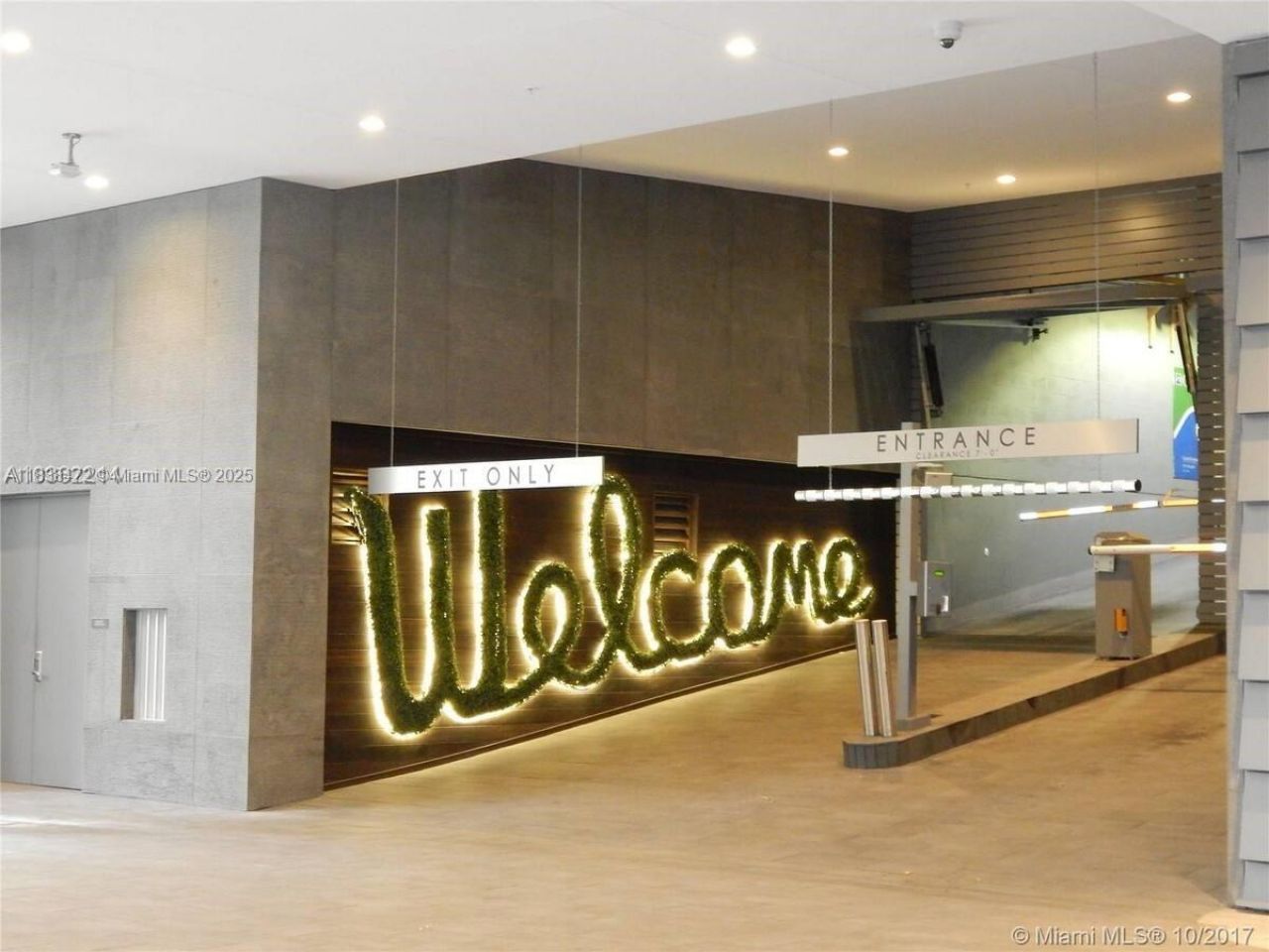 1080 Brickell Ave, Unit 3805, Miami, FL 33131 Photo