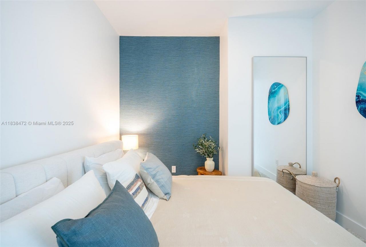 1080 Brickell Ave, Unit 3805, Miami, FL 33131 Photo