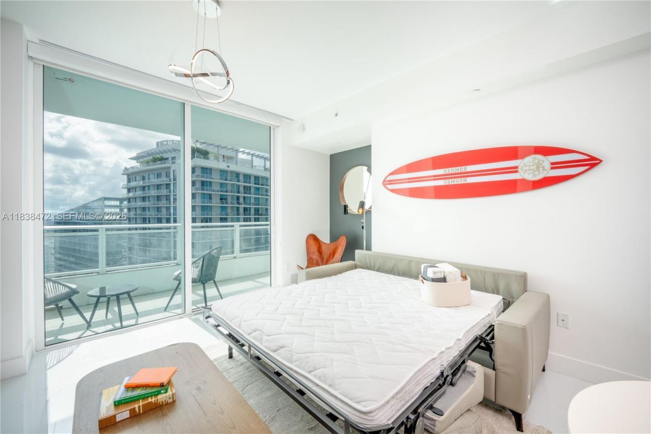 1080 Brickell Ave, Unit 3805, Miami, FL 33131 Photo
