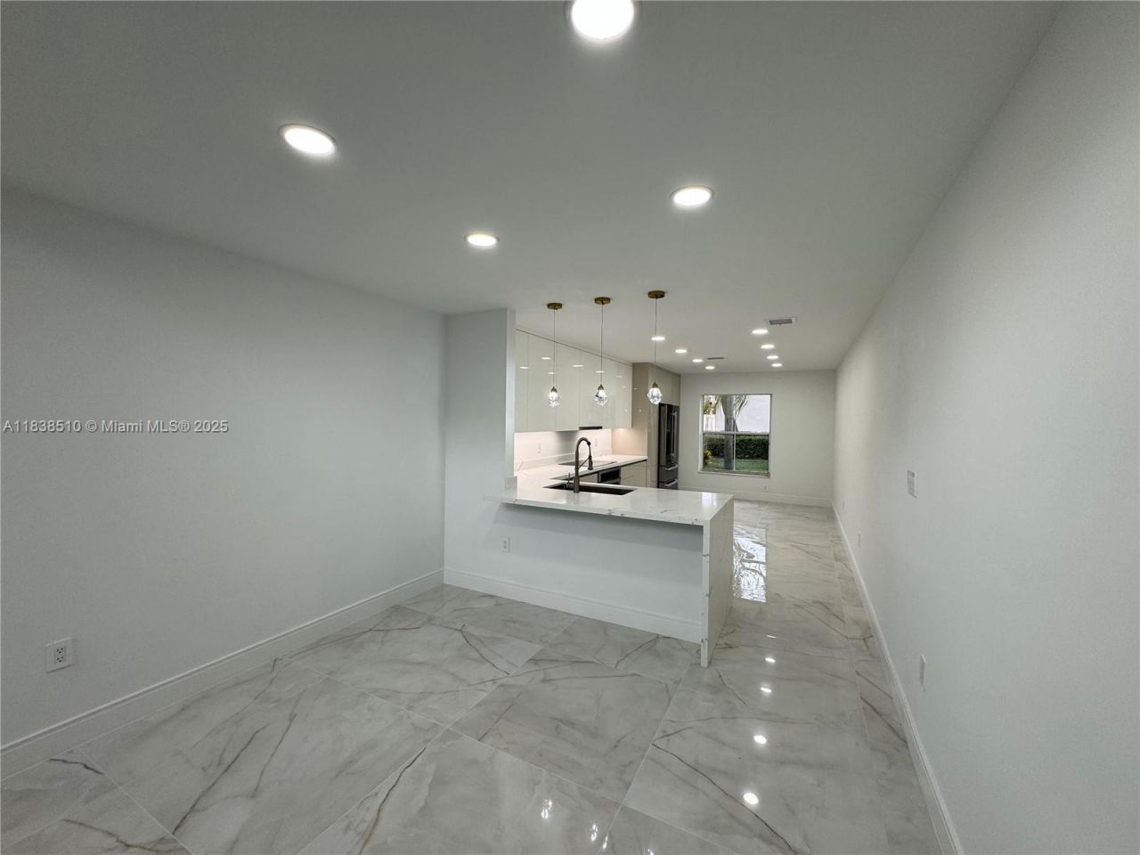 1470 Sweetbay Way, Hollywood, FL 33019 Photo