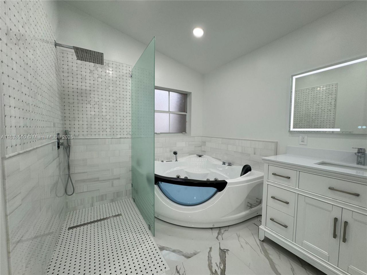 1470 Sweetbay Way, Hollywood, FL 33019 Photo