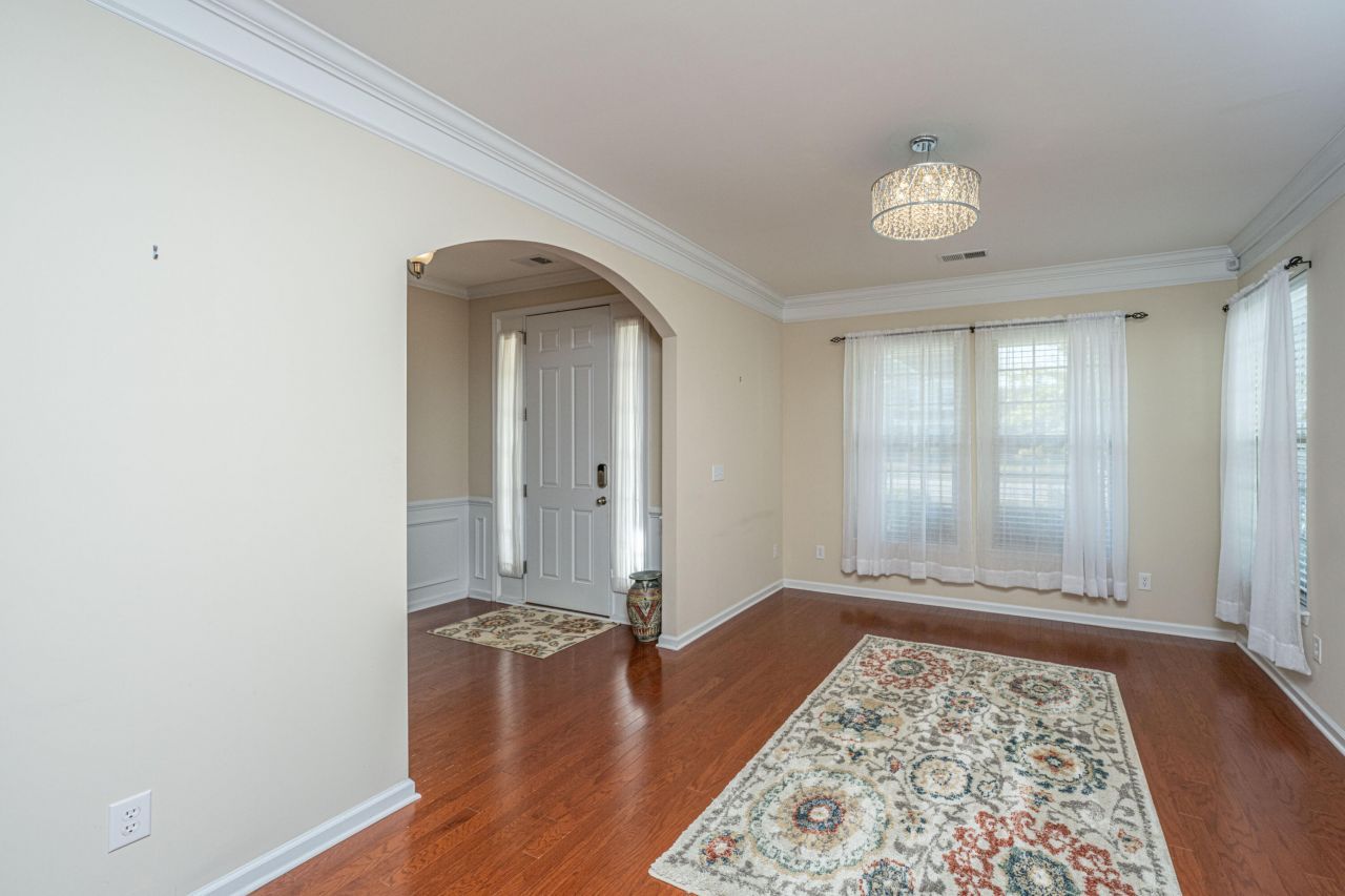 551 Rosings Drive Photo 10