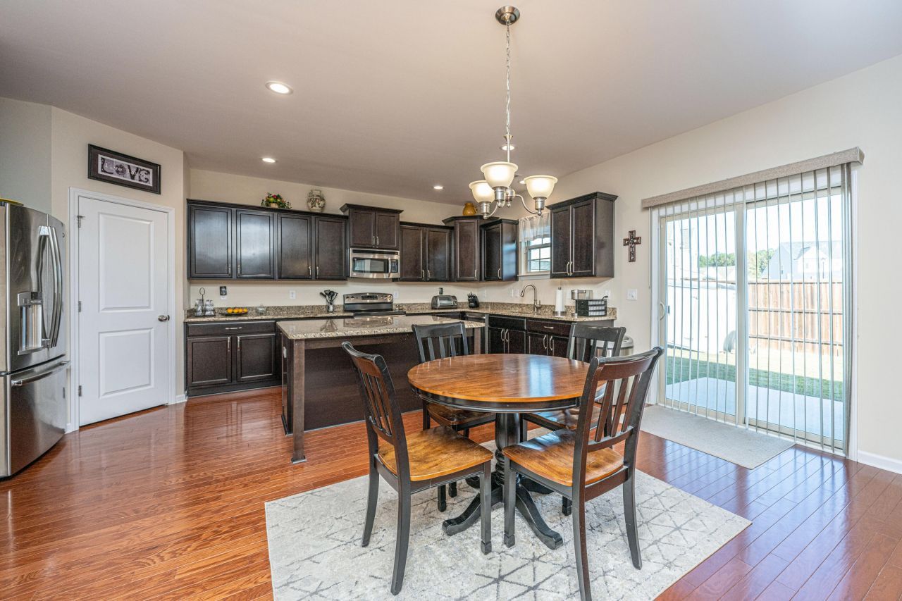 551 Rosings Drive Photo 17