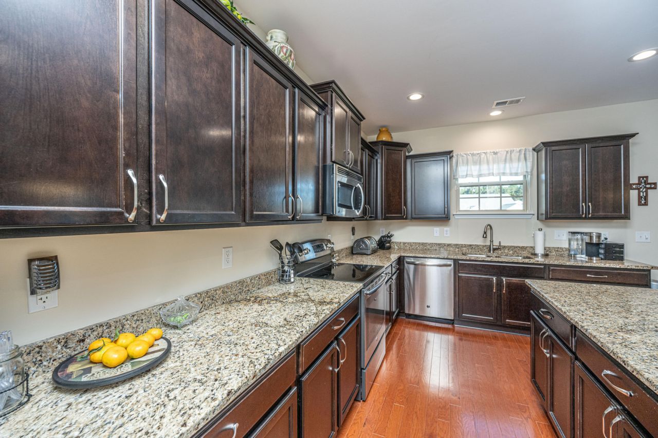 551 Rosings Drive Photo 21