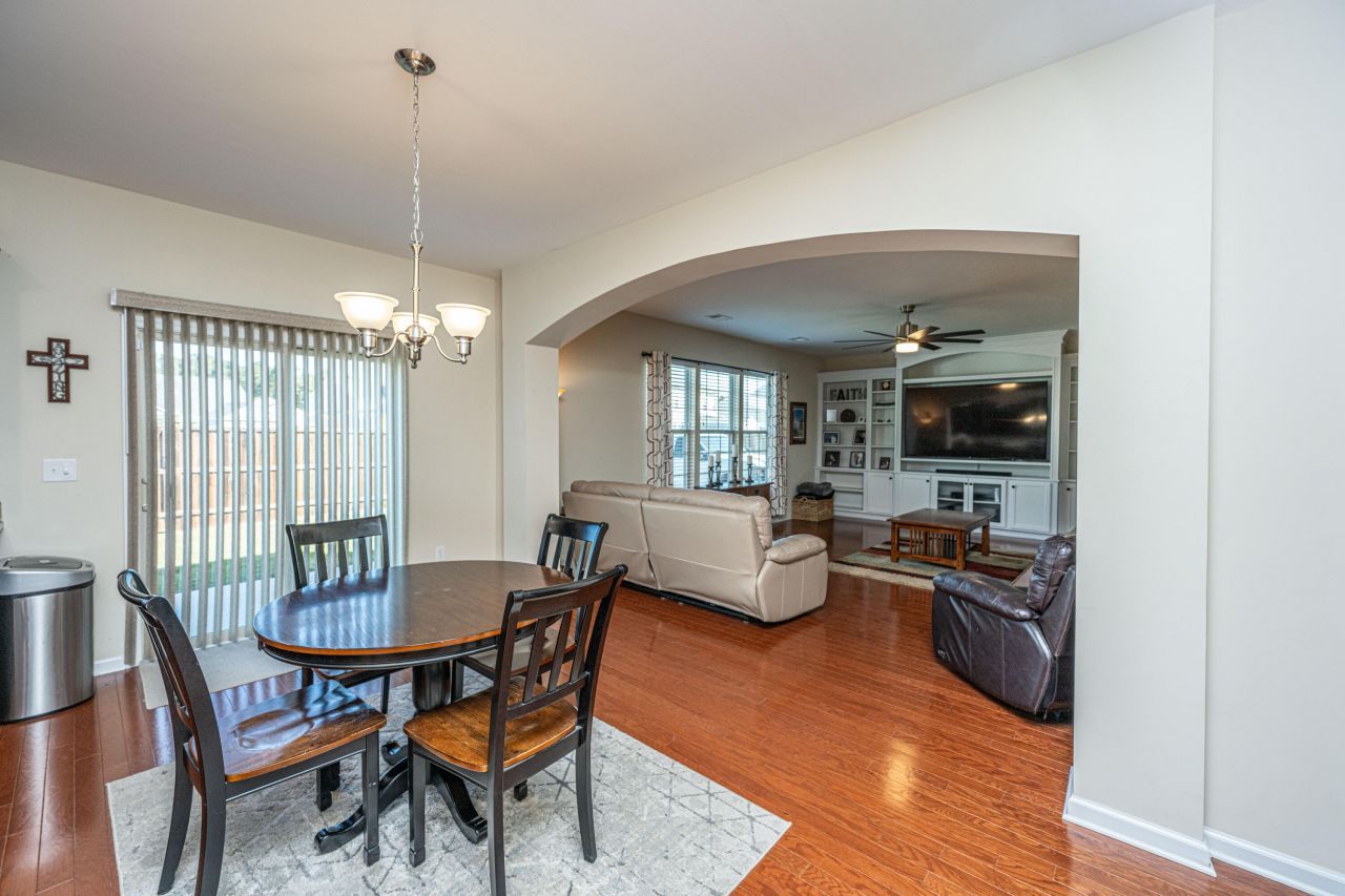 551 Rosings Drive Photo 24