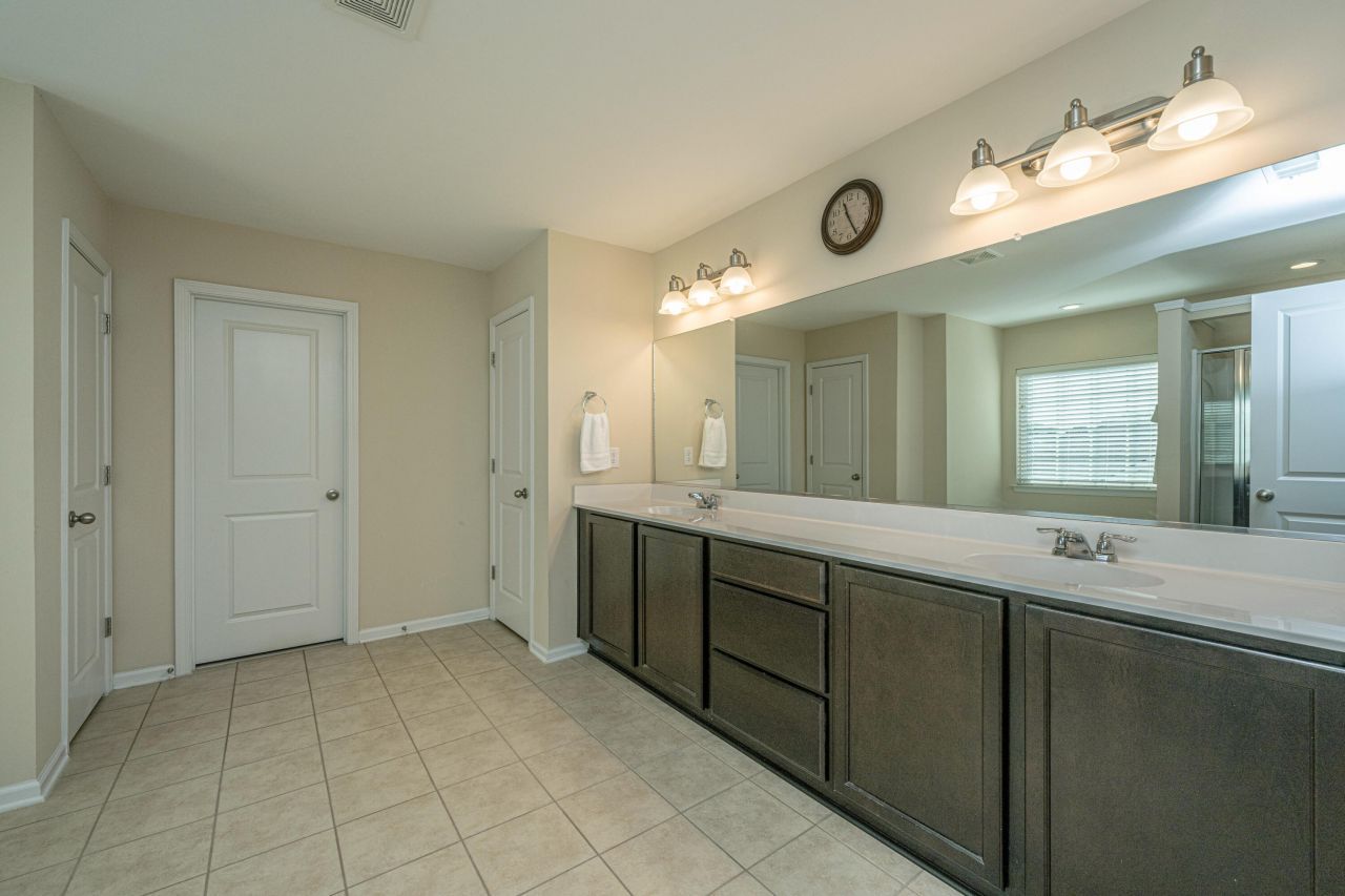 551 Rosings Drive Photo 37