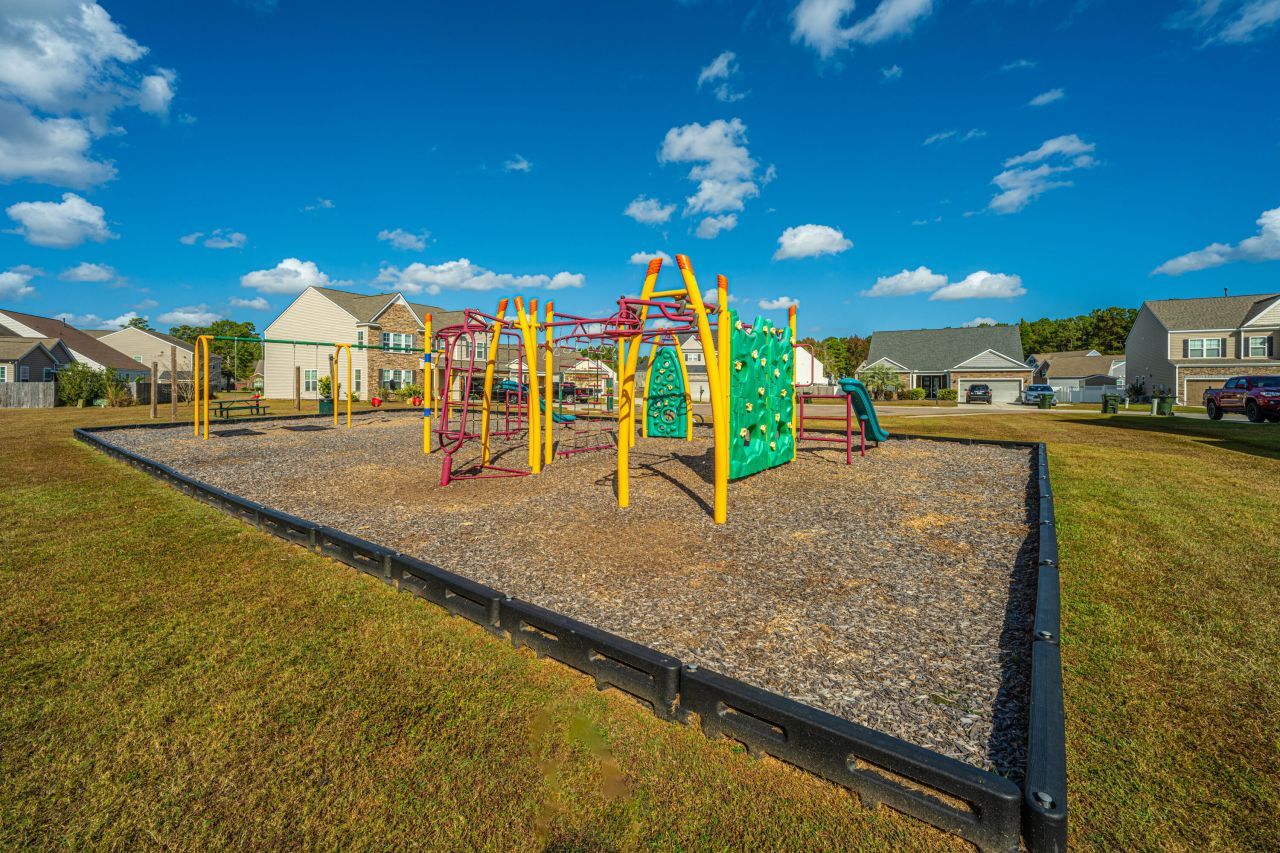 551 Rosings Drive Photo 57