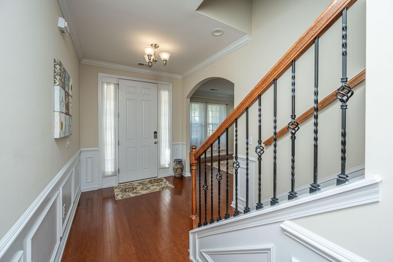 551 Rosings Drive Photo 8