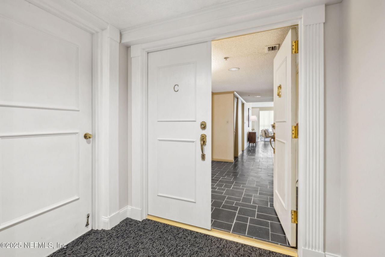 505 Lancaster Street, Unit 14C, Jacksonville, FL 32204 Photo