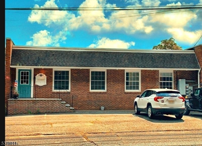 2504 Plainfield Ave, Scotch Plains, NJ 07076 Main Photo