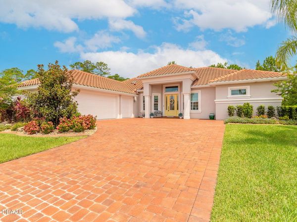 2816 E Venetian Lake Circle, New Smyrna Beach, FL 32168