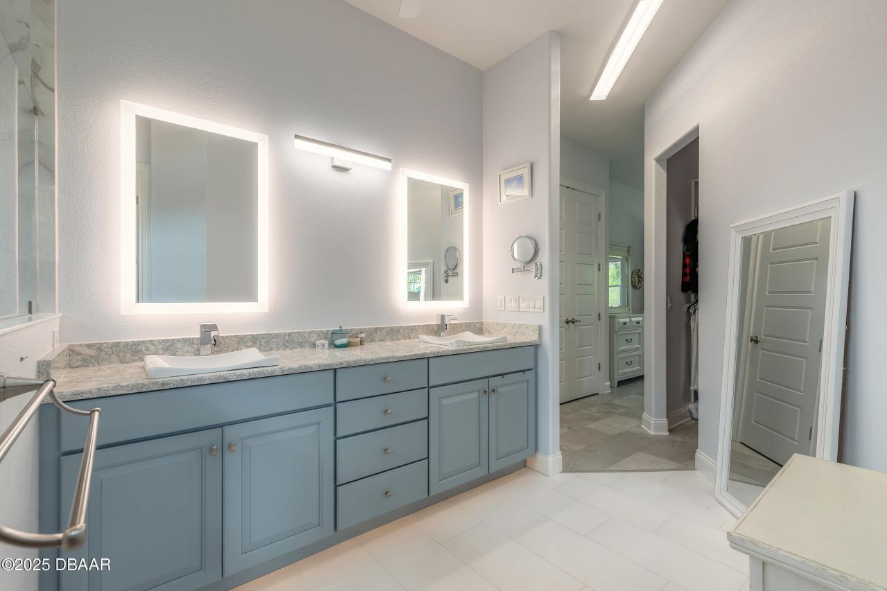 2816 E Venetian Lake Circle, New Smyrna Beach, FL 32168 Photo