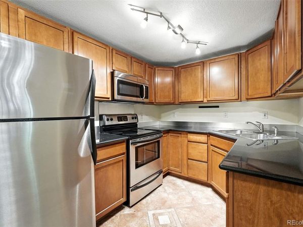 1045 N Clarkson Street, Unit 102, Denver, CO 80218